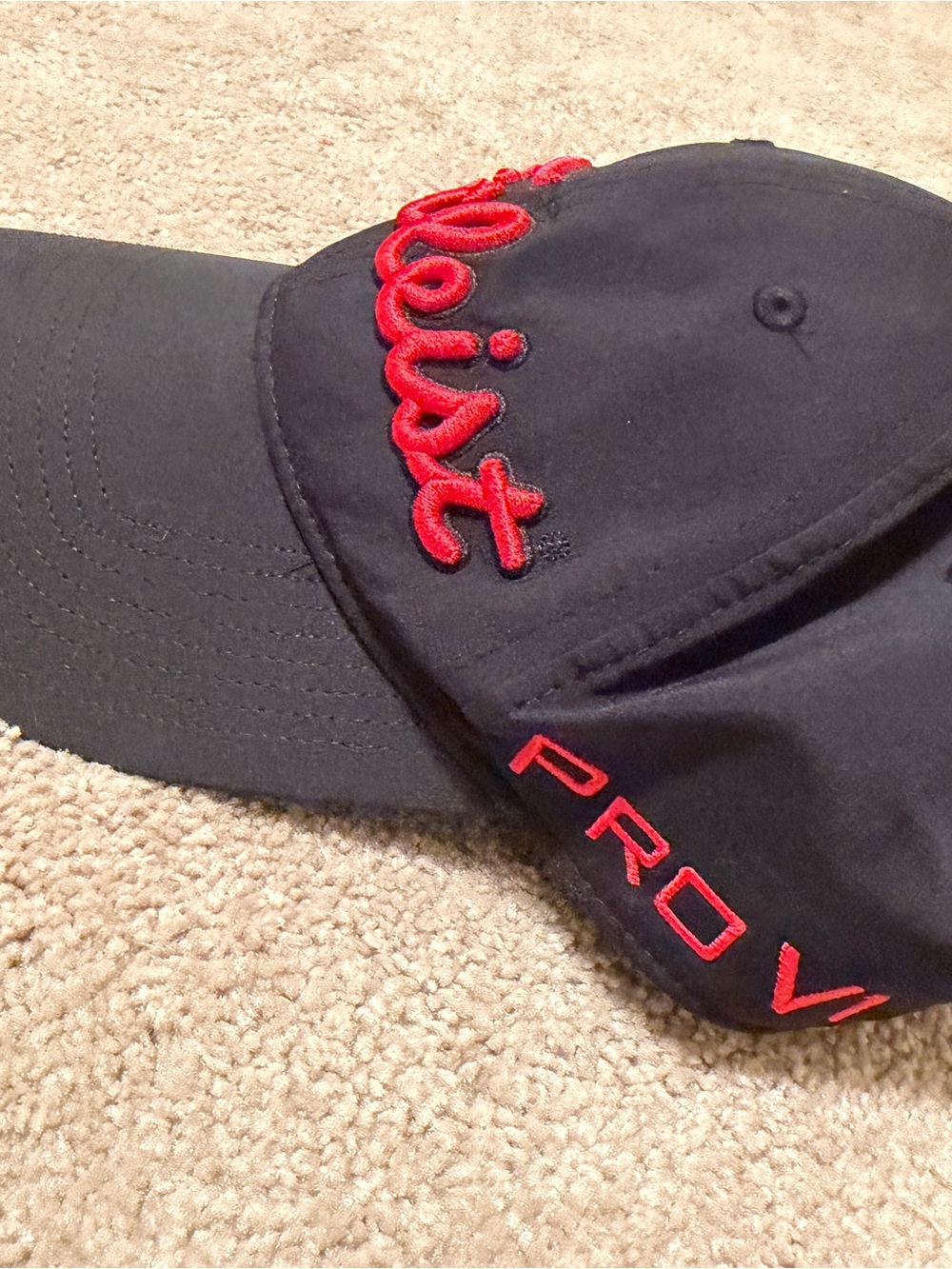 Brand New Never Worn - Titleist Golf Hat Black with Red Script Logo - Picture 3 of 4
